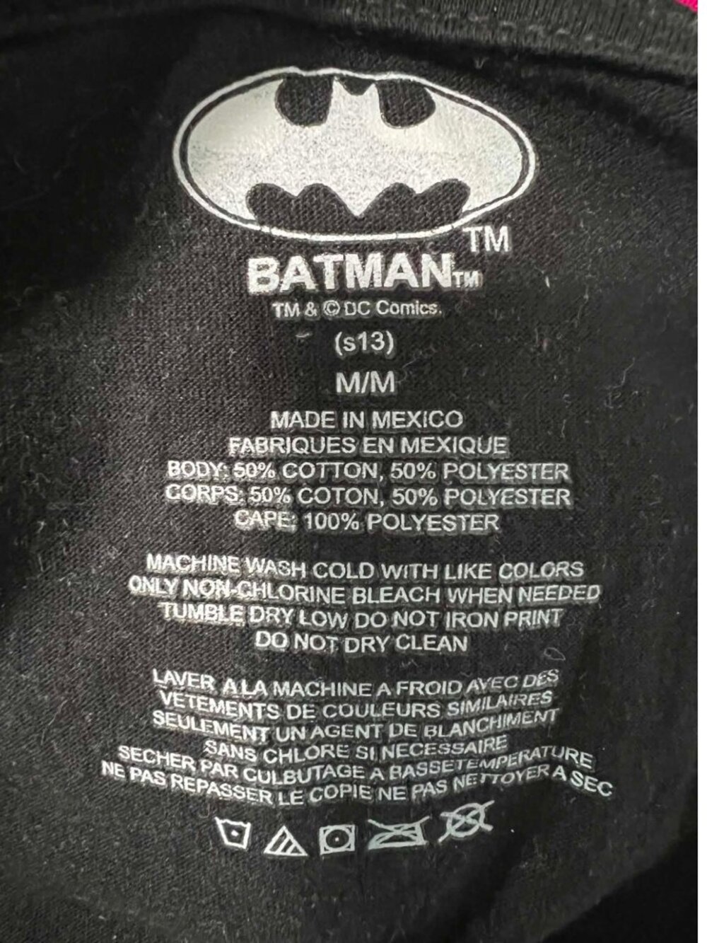 Batman t-shirt with detachable cape, M - Picture 4 of 4